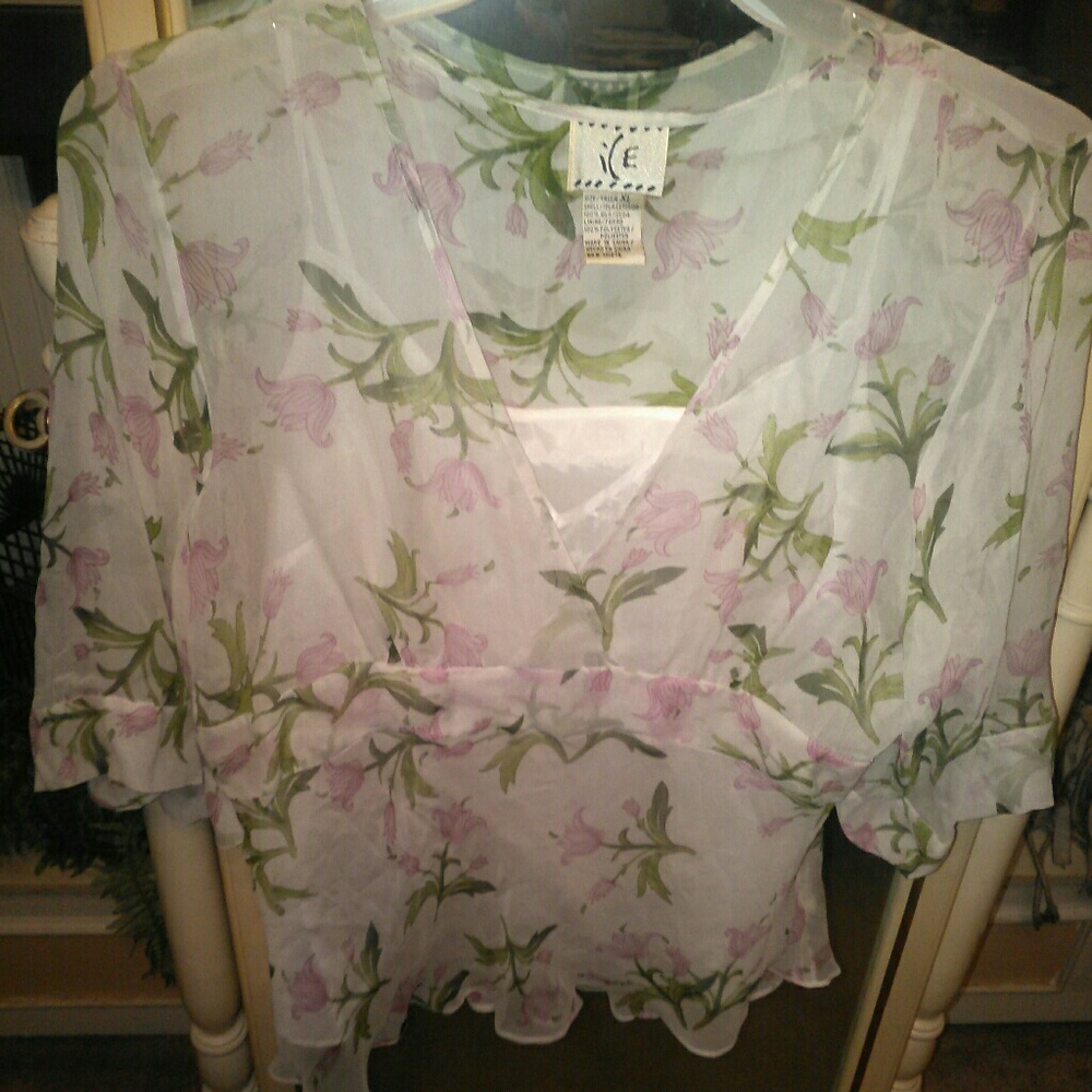 Beautiful Ice sz XL 2 piece blouse